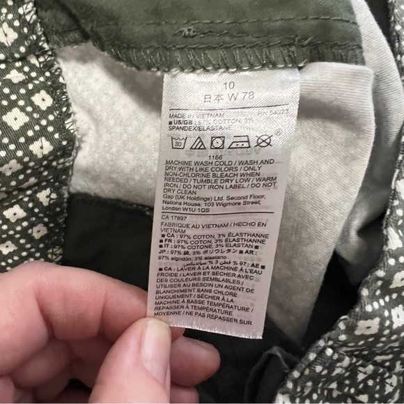 Gap Khaki Shorts Womens Size 10 Mid Rise Chino 3" Inseam Twill Geometric Green - Picture 5 of 6